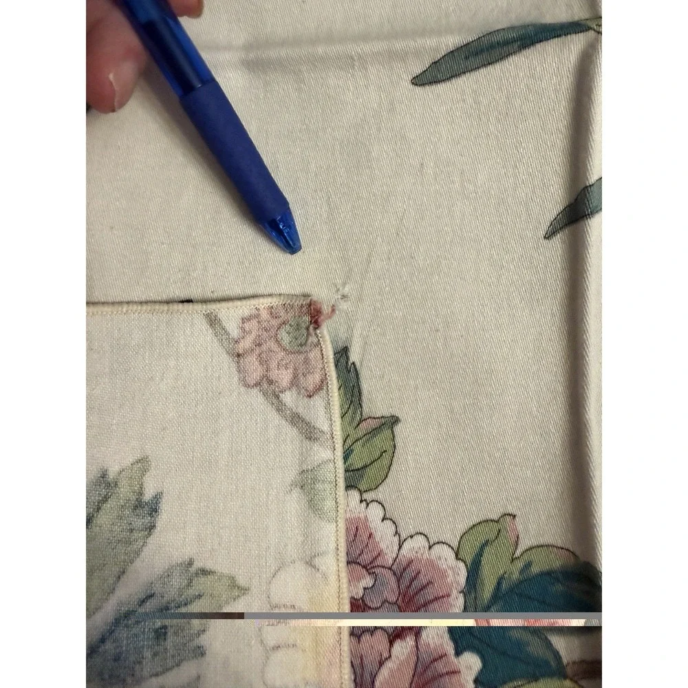 8 Vtg Floral Cloth Napkins 18